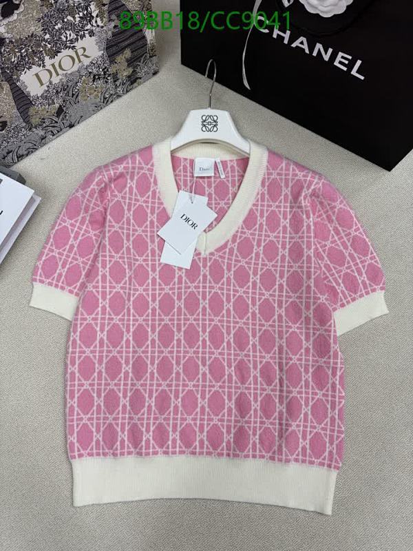 Dior Women's Pink Cotton Short Sleeve V-Neck Sweater