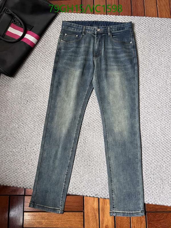 Louis Vuitton Men's Classic Washed Denim Jeans - Stylish & Durable Straight Fit