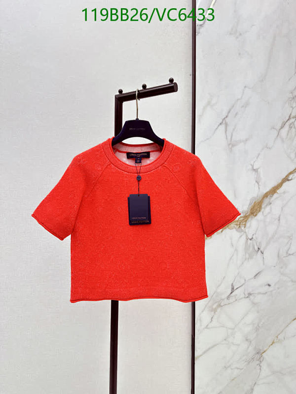 Louis Vuitton Women's Short Sleeve Wool Sweater - Vibrant Red Comfort