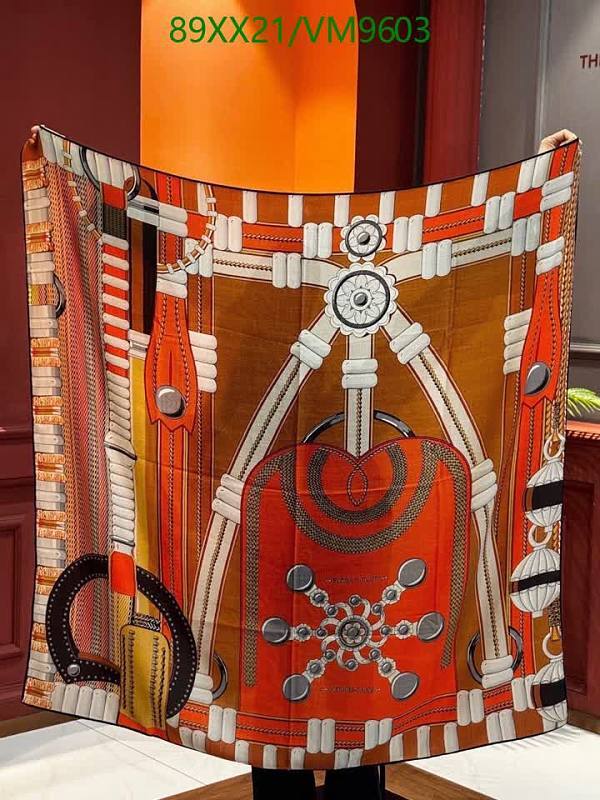 Hermes Cashmere Blend Scarf 140x140cm - Luxurious Equestrian Design Shawl