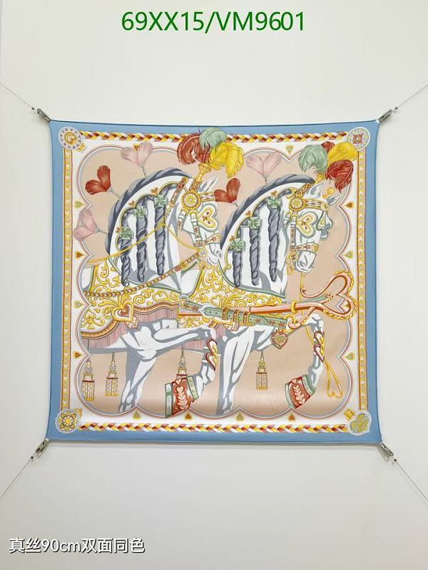 Hermès Silk Scarf VM9601 - Luxurious 90x90CM Equestrian Design