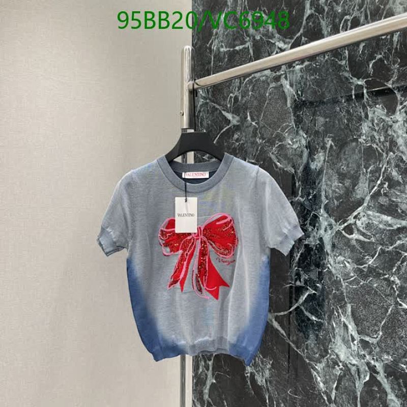 Valentino Knitted Short Sleeve Top with Red Bow Design - Stylish & Comfortable