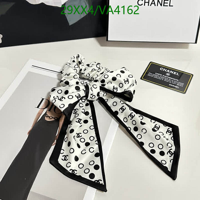 Chanel Polka Dot Scrunchie Headband with Signature CC Logo - Elegant Hair Accessory