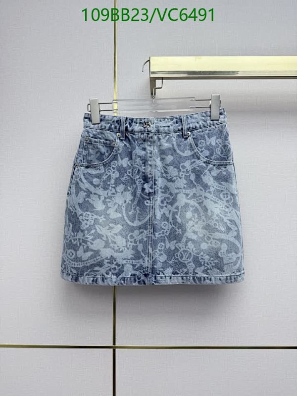 Louis Vuitton Denim Mini Skirt with Monogram Pattern - Stylish & Versatile