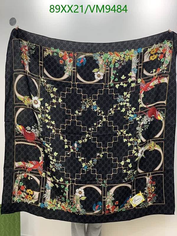 Gucci Floral & Bird Print Cashmere-Silk Scarf - Luxurious 140CM Square