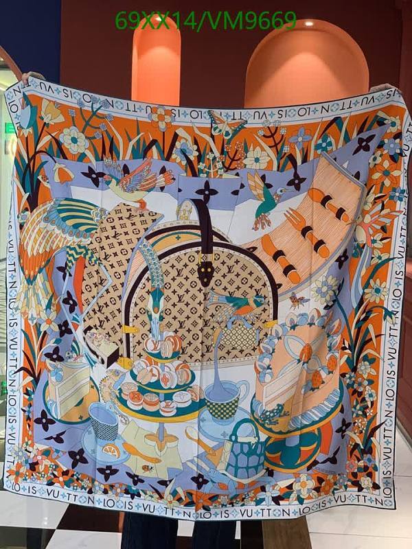 Louis Vuitton 135x135cm Cashmere Real Silk Scarf