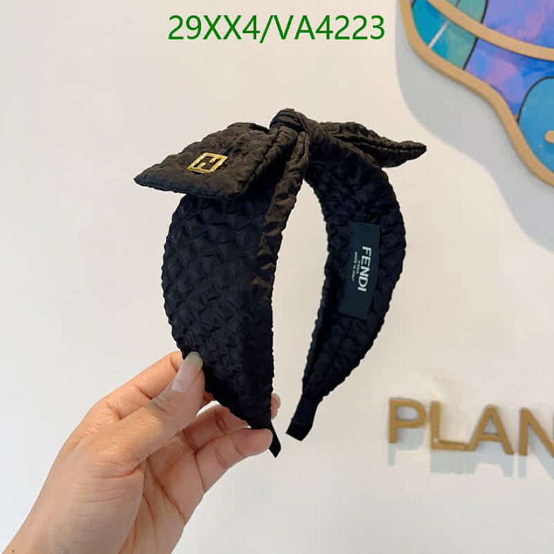 Fendi Stylish Black Headband with Bow Detail - Elegant Hair Accessory