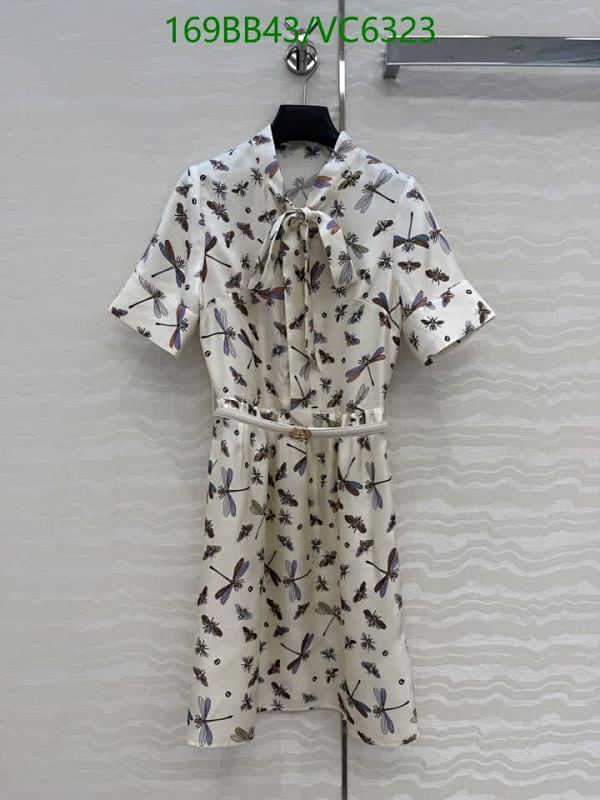 Elegant Gucci Silk Dress with Dragonfly Print - Luxurious & Comfortable