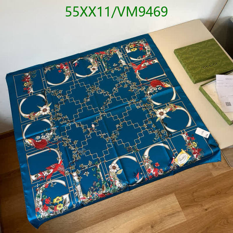 Gucci Mulberry Silk Scarf 90x90cm - Elegant Blue Floral Bird Design