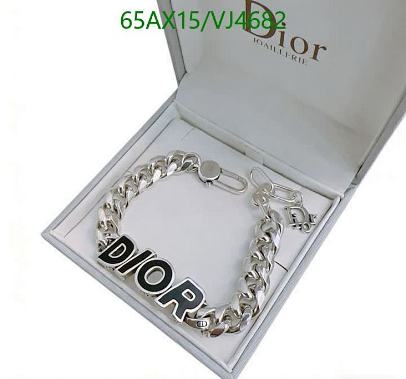 Dior Charm Link Bracelet: Elegant Silver-Tone Design with Iconic Logo