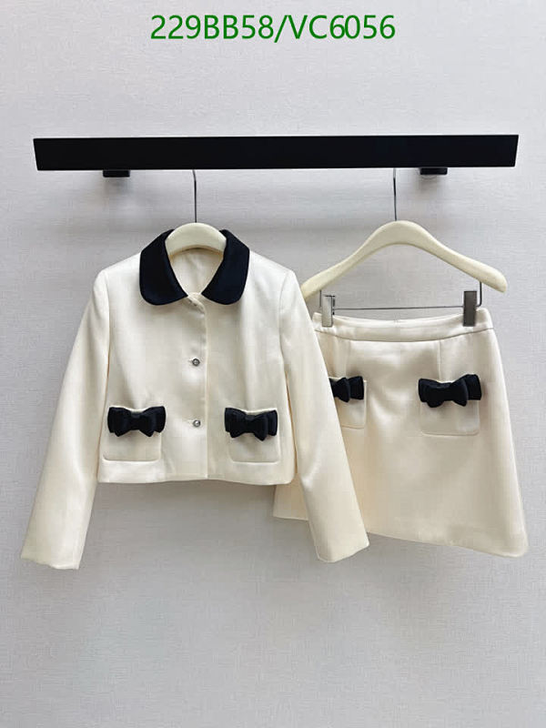 Chic Chanel-Inspired Two-Piece Bowknot Skirt Set - Elegant & Stylish