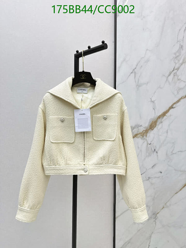 Chanel Women's Cream Textured Cropped Jacket - Cotton Blend