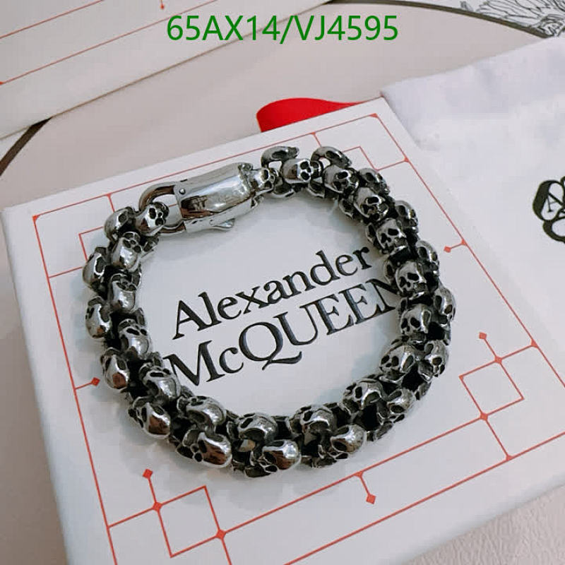 Alexander McQueen Skull Motif Chain Bracelet - Men's Silver-Tone Jewelry