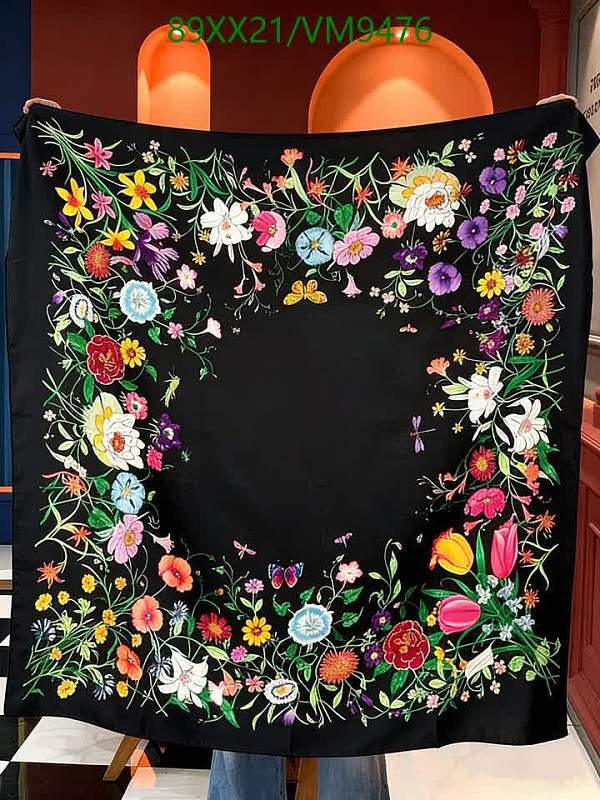 Gucci Floral Print Silk Scarf 140x140cm Black