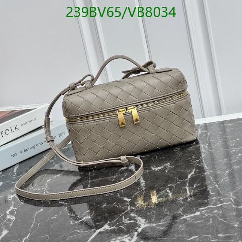 Bottega Veneta Mirror Quality Leather Small Vanity Case Bag