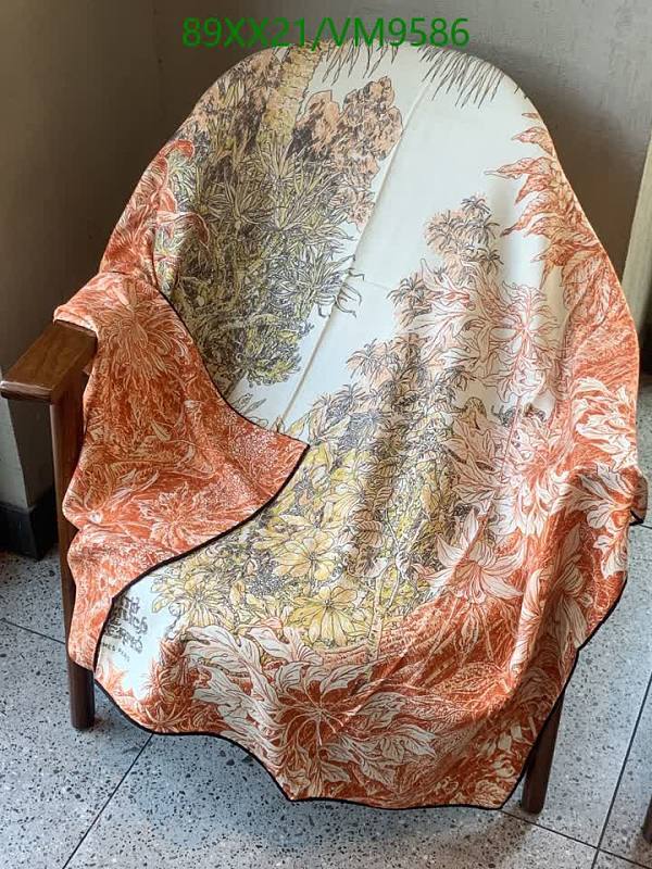 Hermes Luxurious Cashmere Mulberry Silk Scarf - Large 140CM Square Shawl