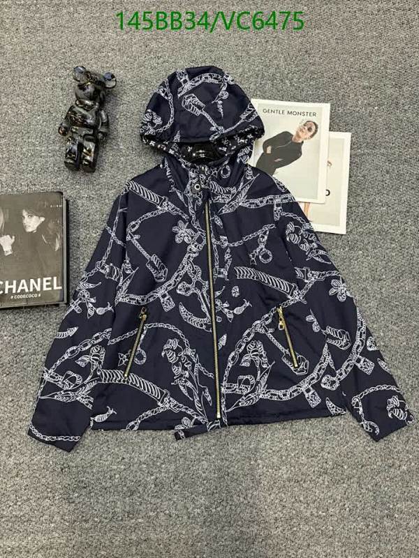 Louis Vuitton Nylon Hooded Jacket with Chain Print - Stylish Outdoor Wear