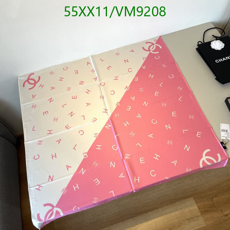 Chanel "Chanell" Real Silk Scarf 90x90CM - Elegant Pink and White Design