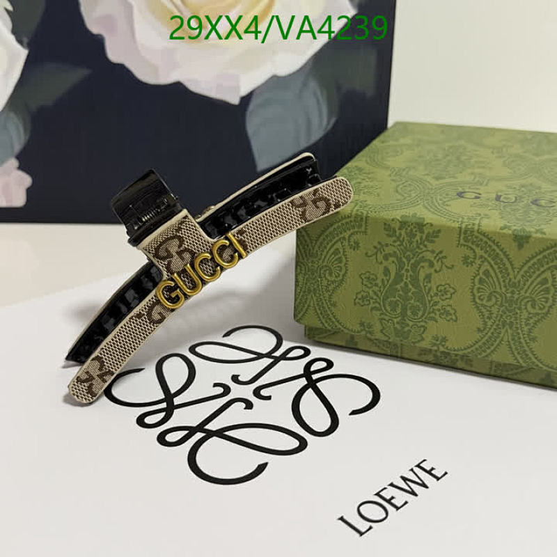 Gucci GG Supreme Canvas Hair Clip with Interlocking G Detail - Stylish Hair Accessory 1 Gucci GG Supreme Canvas Hair Clip with Interlocking G Detail - Stylish Hair Accessory