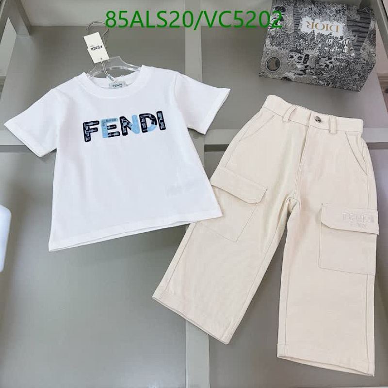 Fendi Kids' Cotton Logo Tee & Cargo Pants Set - Stylish & Comfortable Outfit