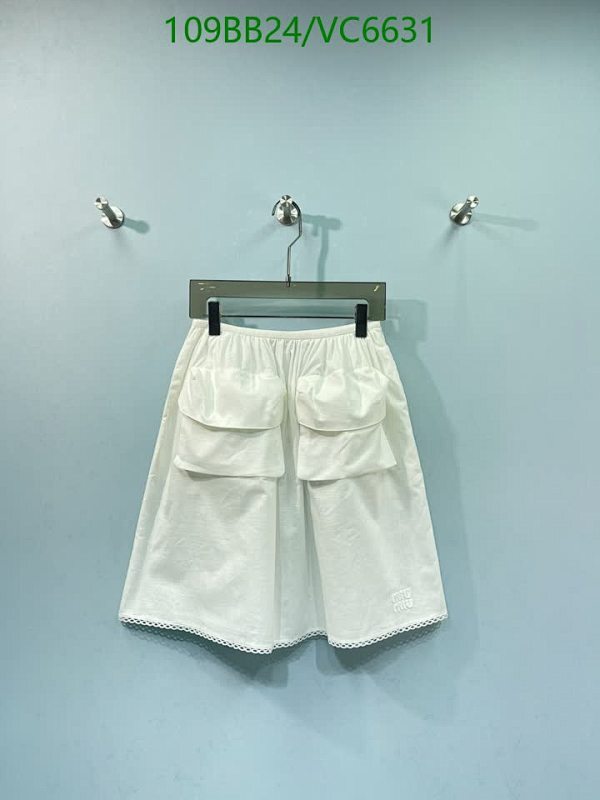 Miu Miu White Cotton Skirt with Front Pockets - Elegant A-Line Design