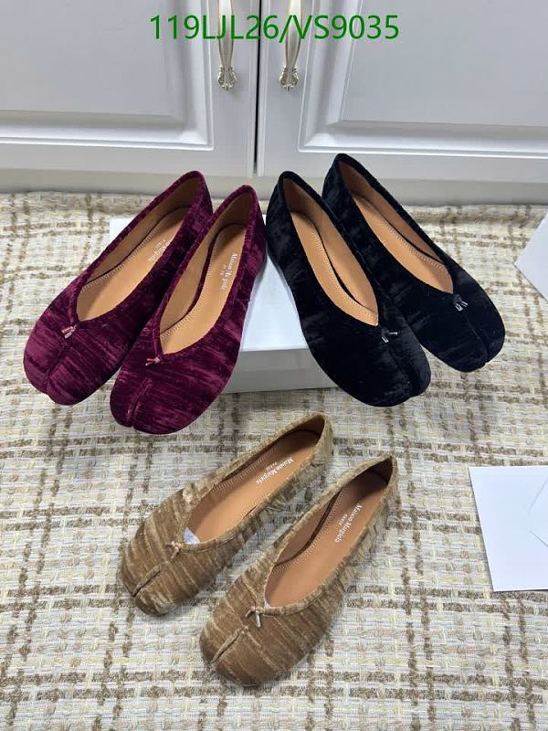 Maison Margiela Women's Velvet Ballerina Flats