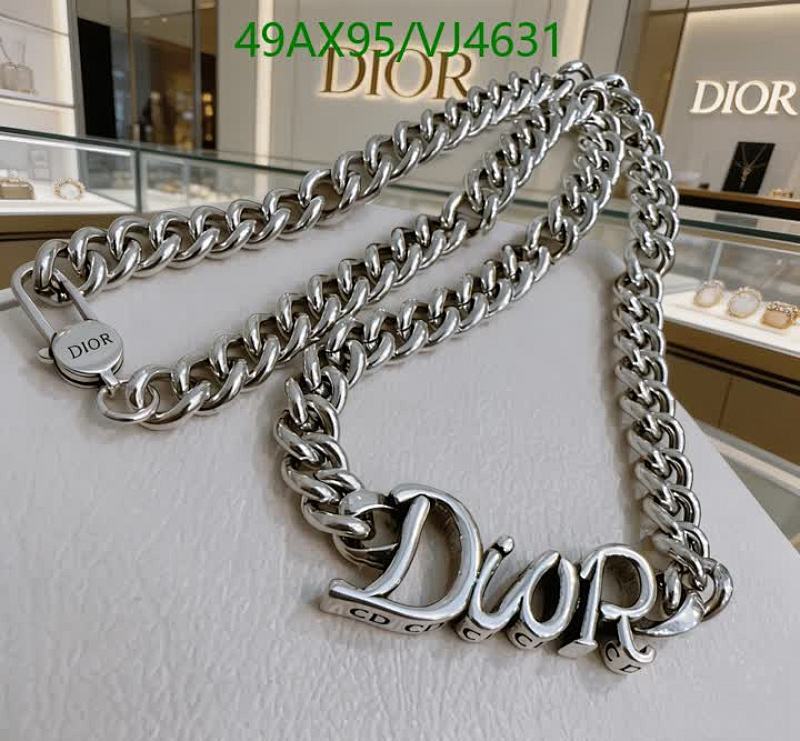 Dior Charm Link Chain Necklace - Luxurious Silver-Tone Statement Jewelry for Women