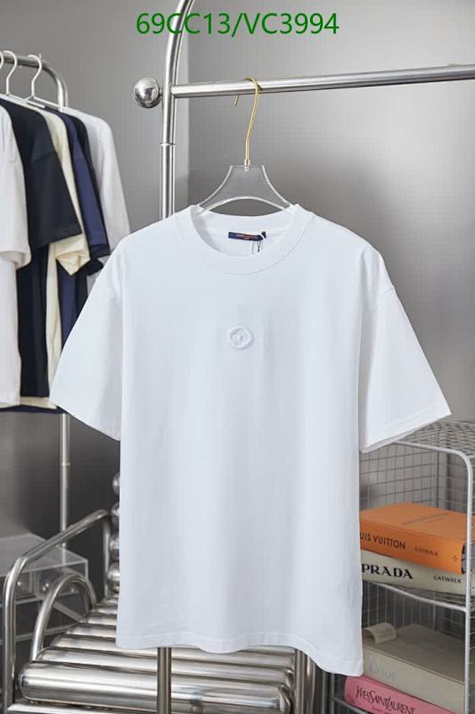 Louis Vuitton Men's Casual Cotton T-Shirt with Signature Logo Detail