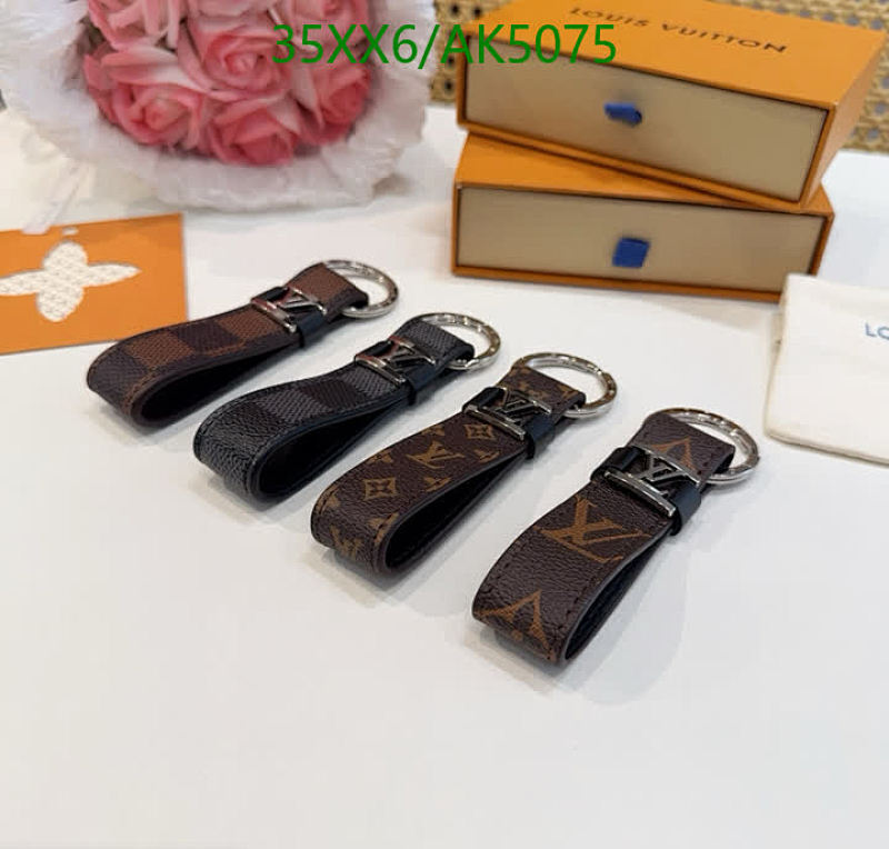 Louis Vuitton Stylish Monogram & Damier Key Holder Keyring - Elegant Bag Charm