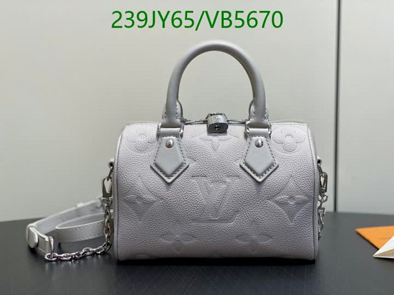 Louis Vuitton Speedy Bandouliere 20 Handbag in Embossed Gray Leather