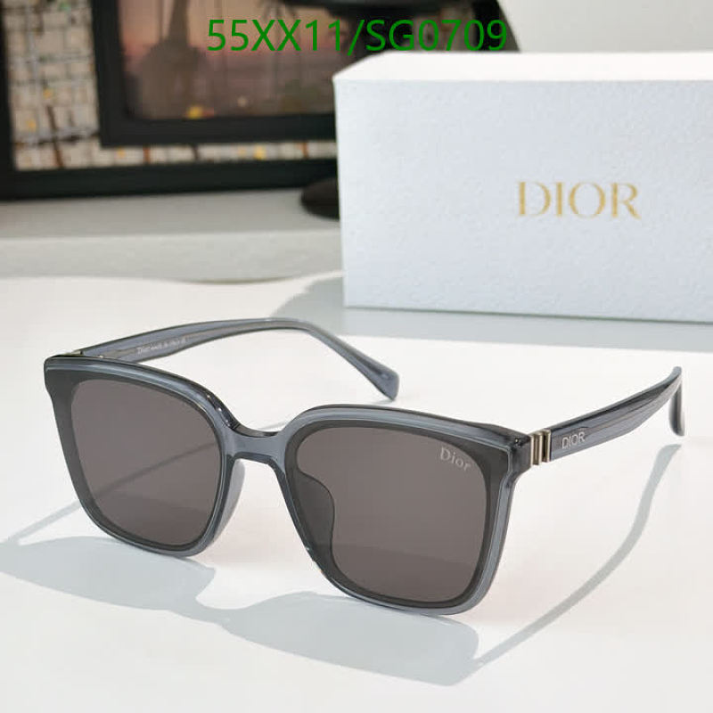 Dior Women's Square Frame Sunglasses with Logo Detail - Gray