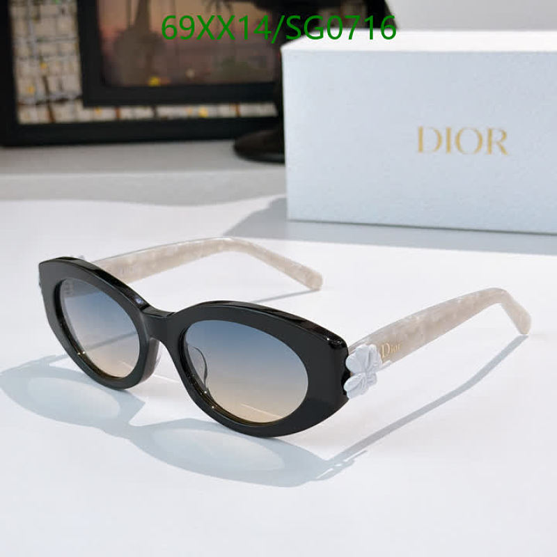 Dior Women's Oval Sunglasses with Flower Detail - Black Gradient Lenses