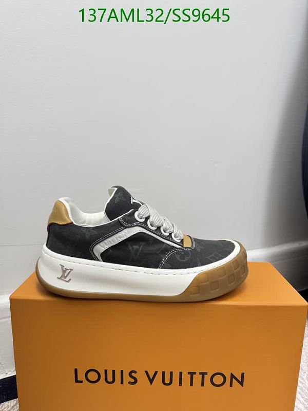Louis Vuitton Women's Low-Top Sneakers - Stylish & Comfortable Footwear 5 Louis Vuitton Women's Low-Top Sneakers - Stylish & Comfortable Footwear