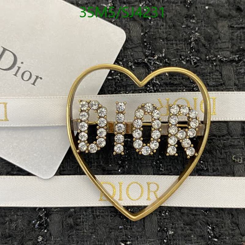 Dior Heart Logo Crystal Brooch 4 Dior Heart Logo Crystal Brooch