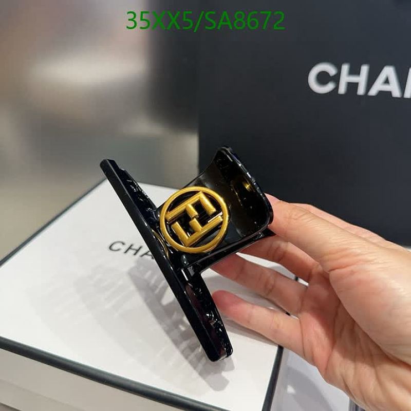 Fendi Gold FF Logo Black Claw Hair Clip - Elegant Hair Accessory