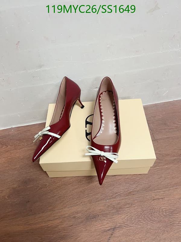 Valentino Women's Red Sheepskin Pointed Toe Bow Stiletto Heels