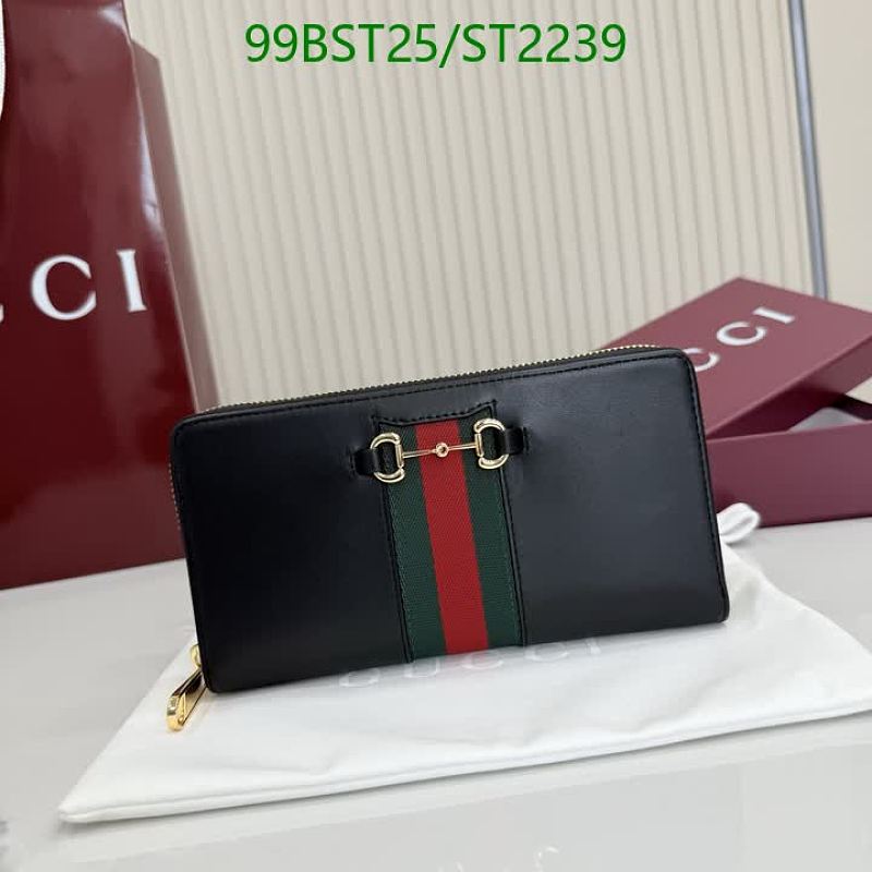 Gucci Black Leather Zip-Around Wallet with Green and Red Stripe