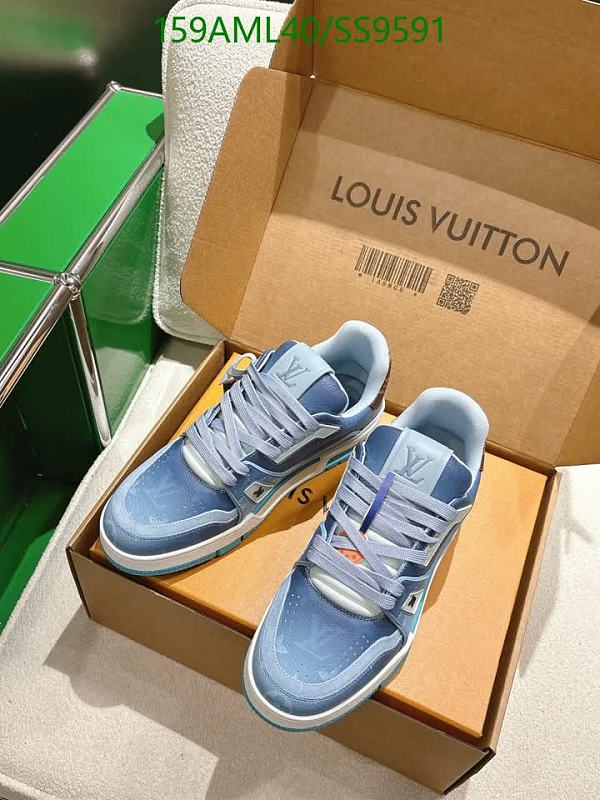 Louis Vuitton Men's Blue Leather Low-Top Sneakers