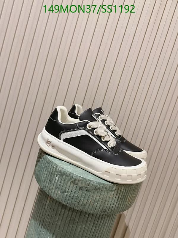 Louis Vuitton Women's Black Leather Low-Top Sneakers - EU 35-45