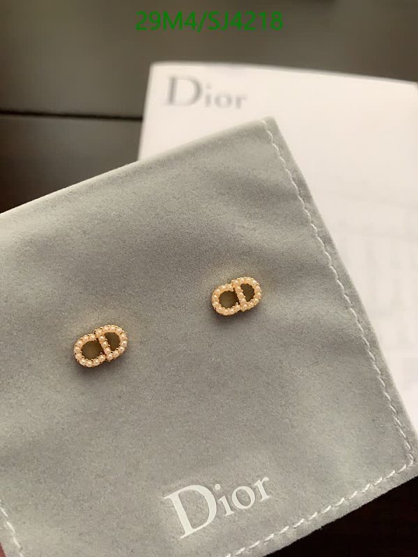 Dior CD Logo Pearl Stud Earrings - Elegant Gold-Tone Jewelry