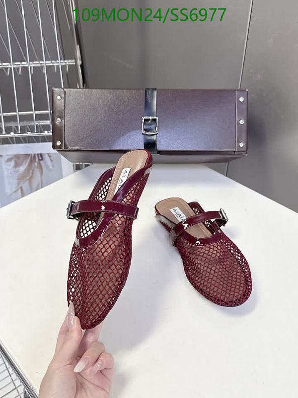 Alaia Women's Mesh and Sheepskin Mules - Burgundy EU 35-41