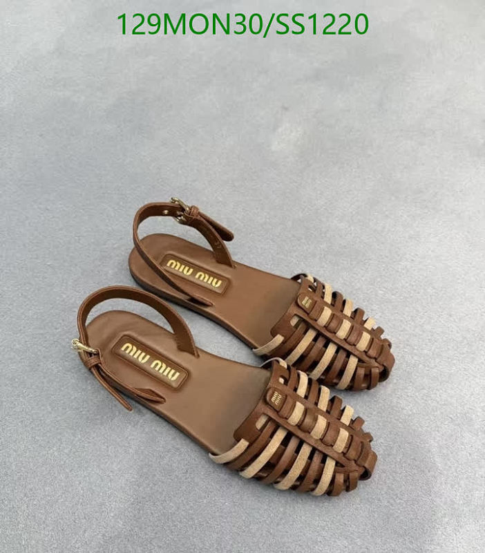 Miu Miu Women's Woven Leather Flat Sandals - Brown/Tan