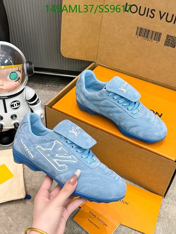Louis Vuitton Women's Light Blue Suede Soccer Cleats - EU 35-45