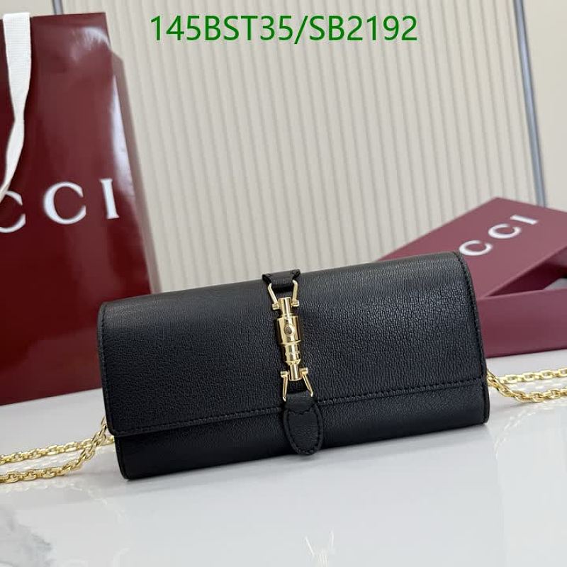 Gucci Women's Black Leather Chain Wallet Bag