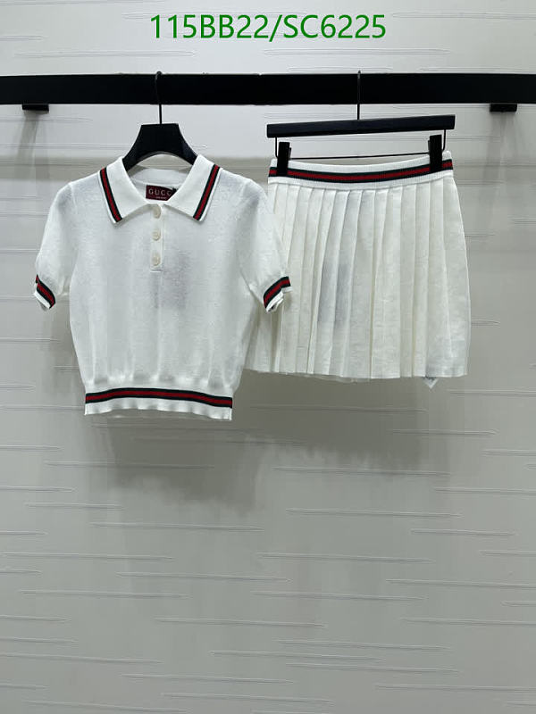 Gucci Women's White Wool Knitted Polo Shirt & Pleated Skirt Set