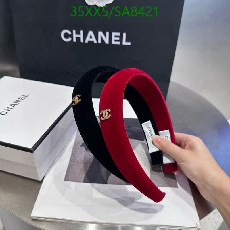 Chanel Velvet Headband with CC Logo - Black and Red