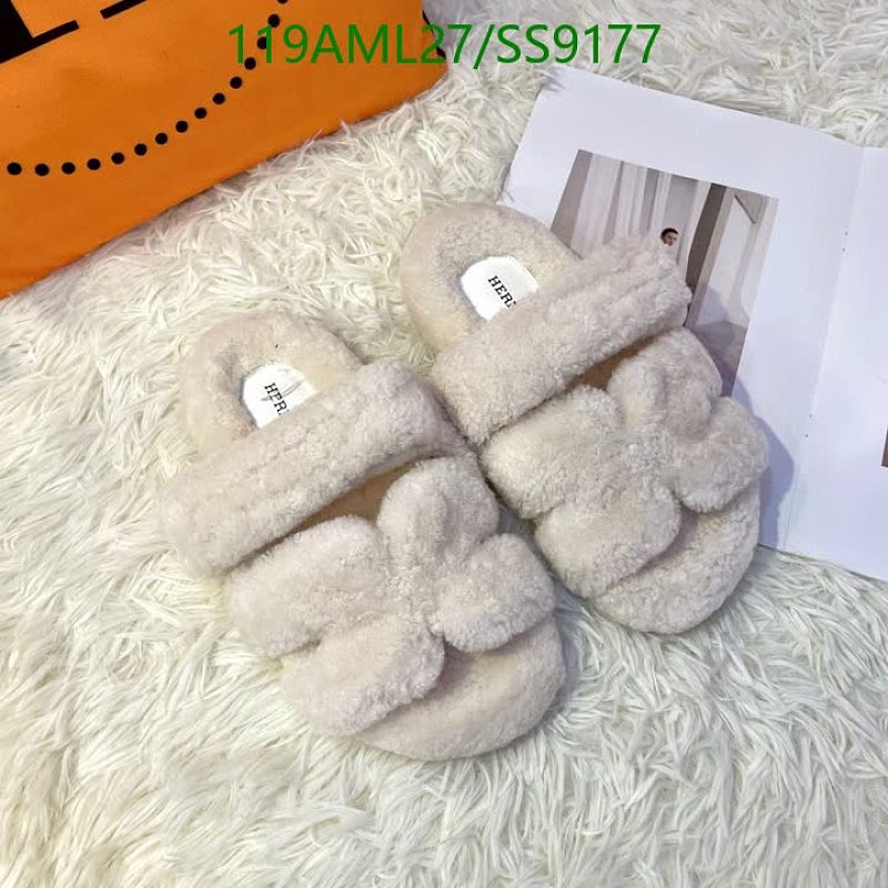 Women's Lamb Wool & Leather Slippers - Cozy & Stylish Footwear