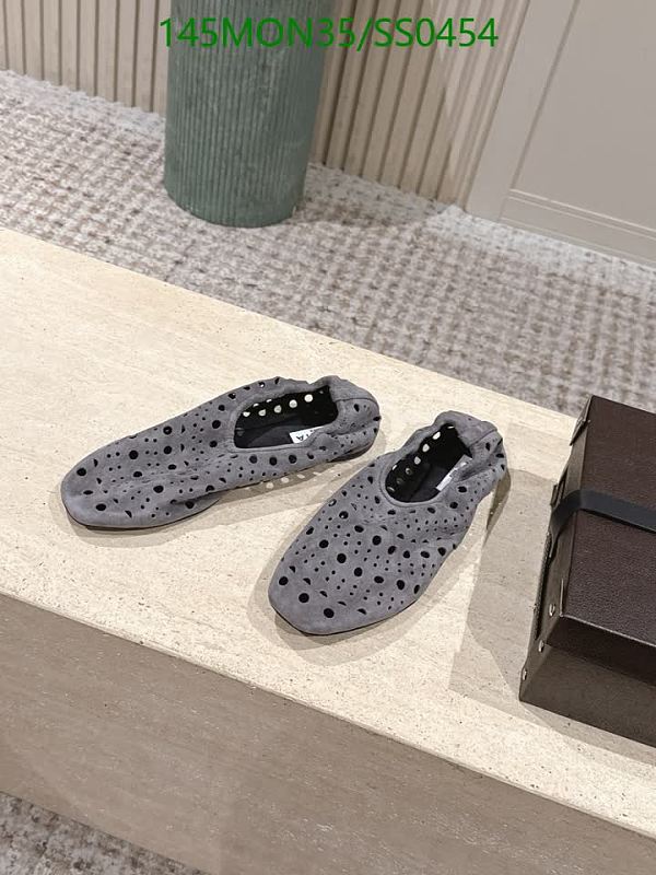 Alaia Women's Suede Perforated Ballet Flats - Grey EU 35-42